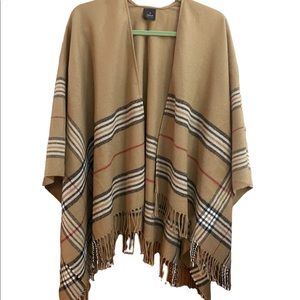 V. Fraas Light Weight Woven Fringed Open Front Shawl Poncho wrap One Size